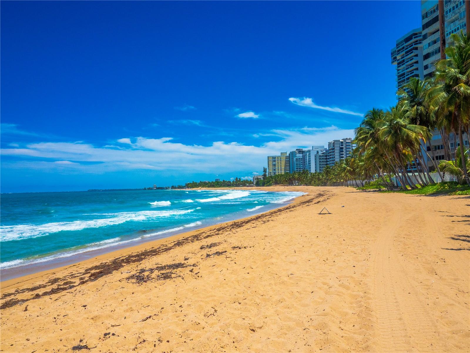 COND TORRE DEL MAR - Residential