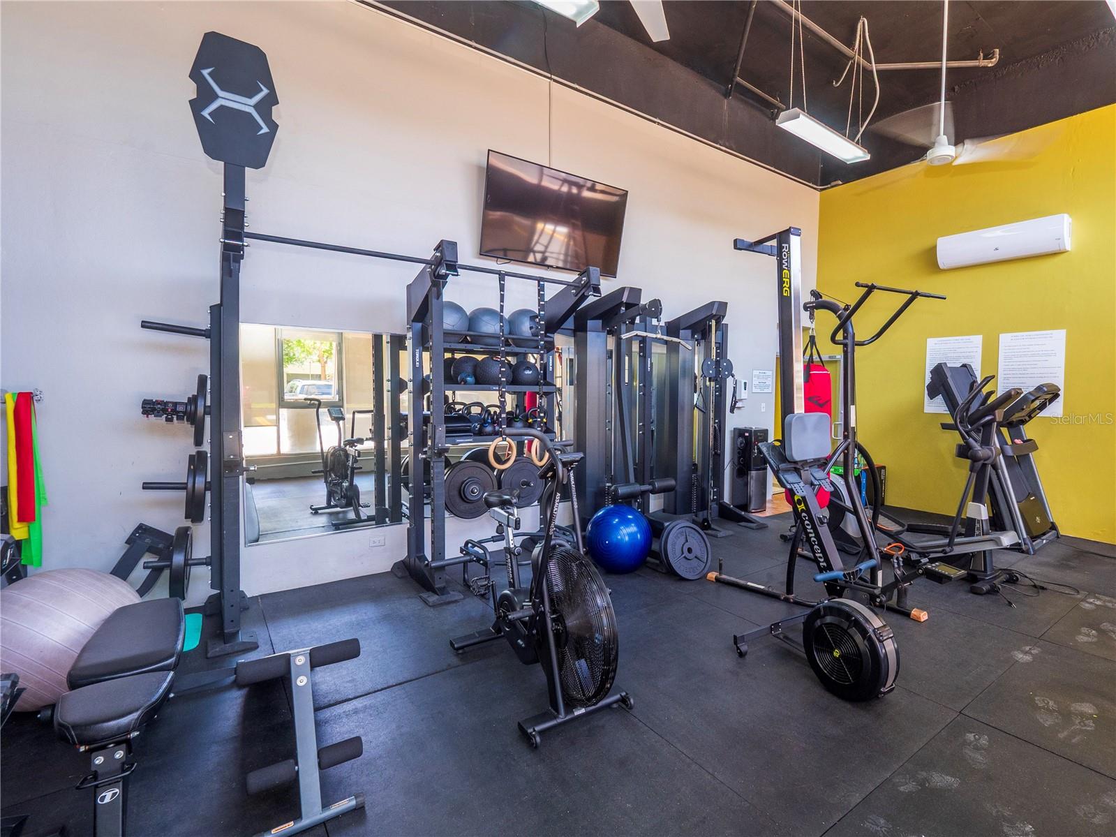 COND TORRE DEL MAR - Residential