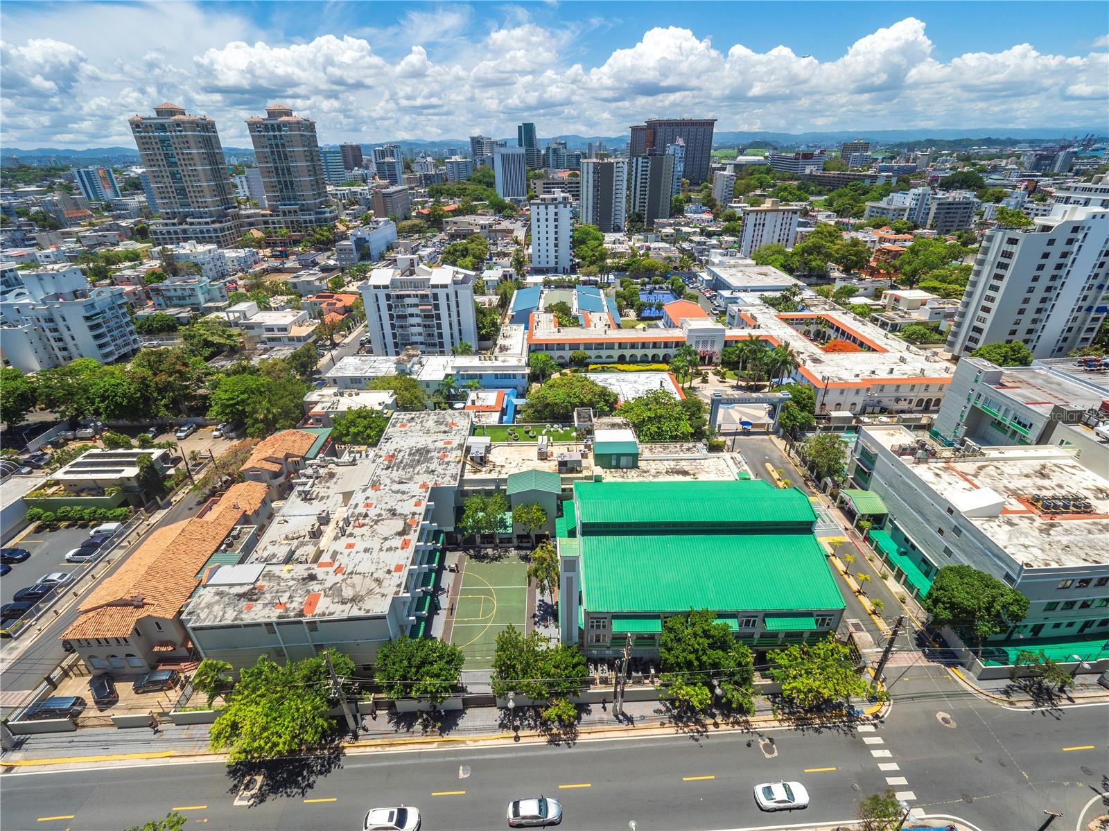 COND TORRE DEL MAR - Residential