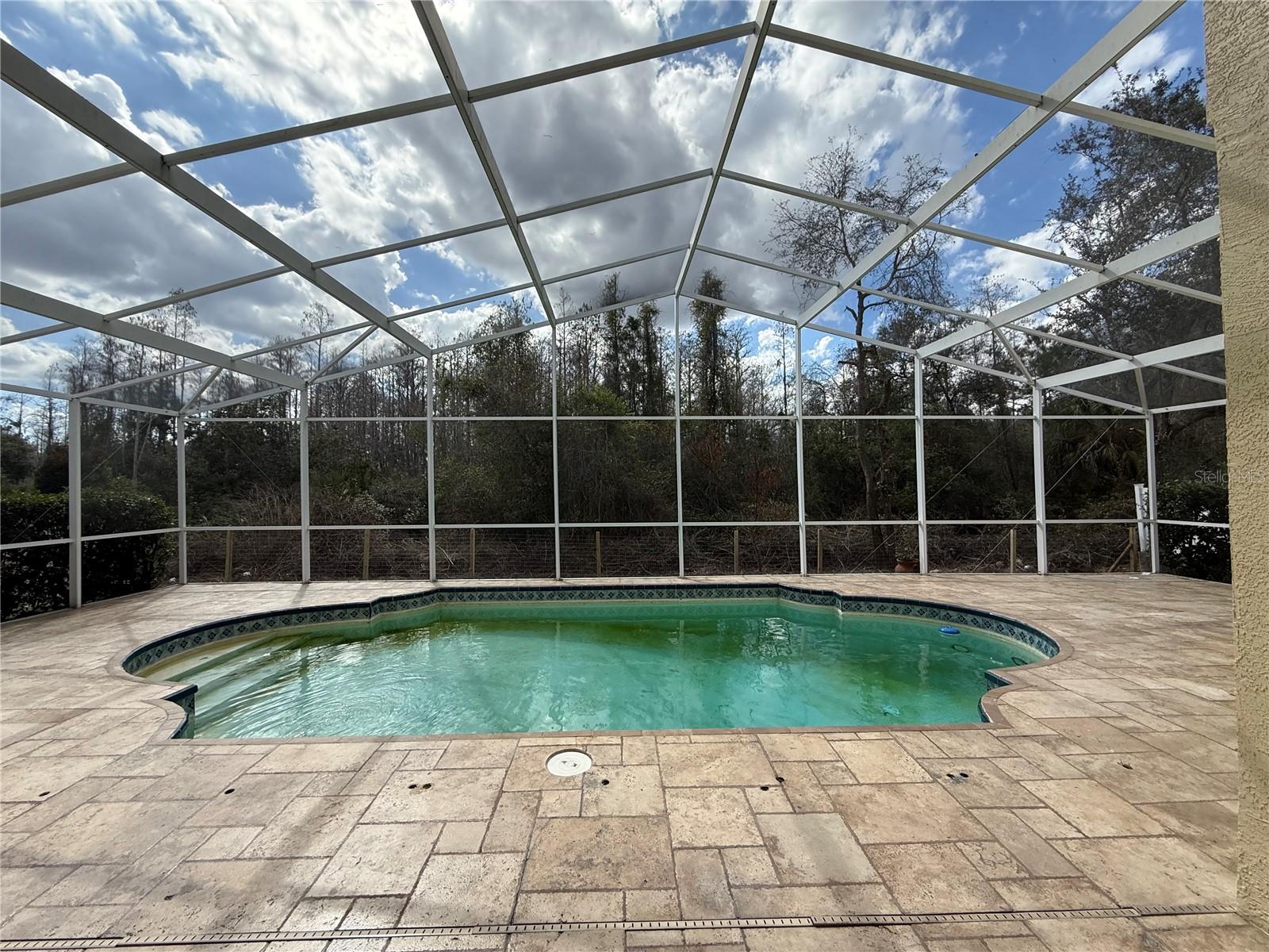 RICHMOND PLACE PH 4 - Residential Lease