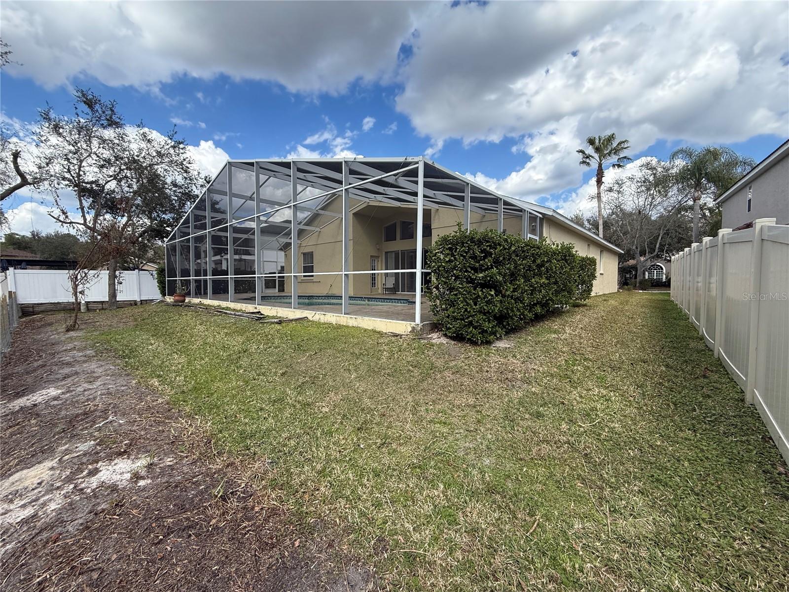 RICHMOND PLACE PH 4 - Residential Lease