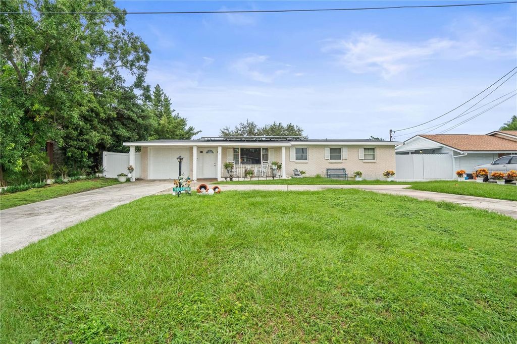 Photo of 3014 W Patterson Street, Tampa, FL 33614 (MLS # TB8421106)