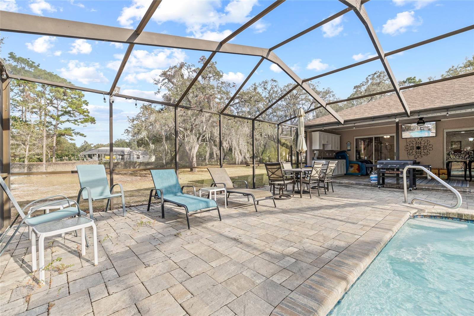 SPRING HILL - Residential