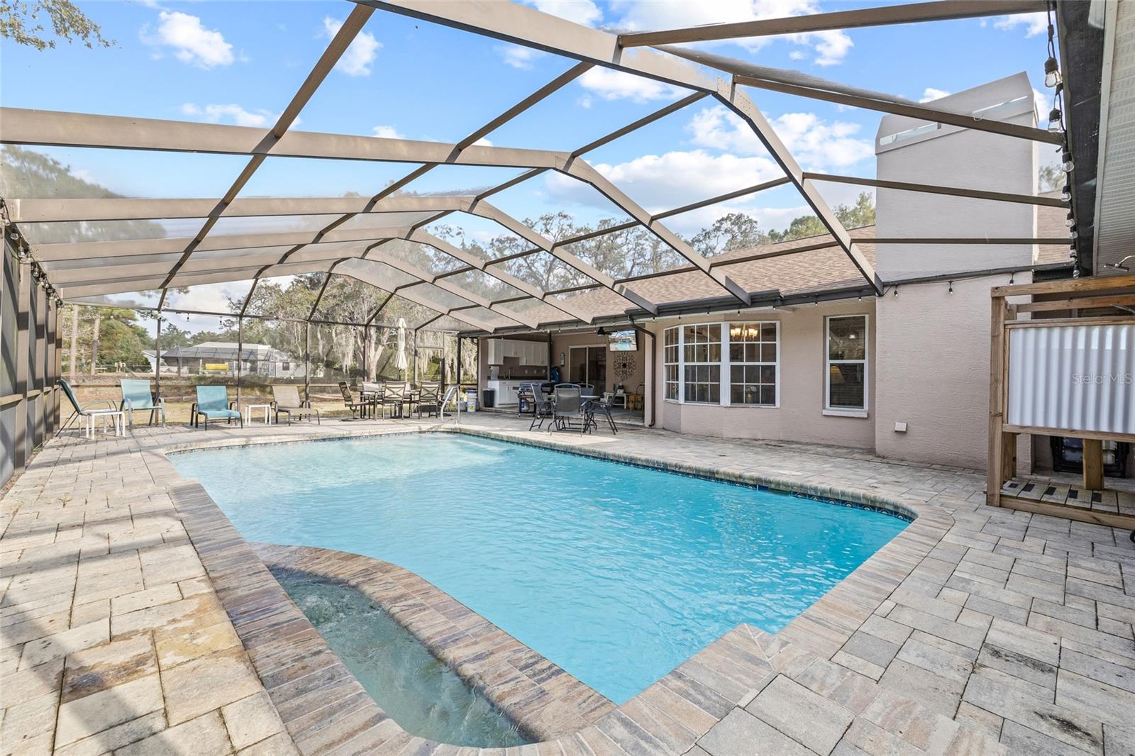 SPRING HILL - Residential