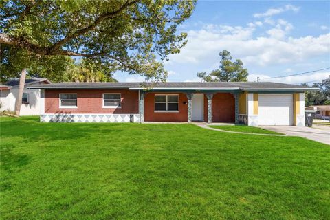 Photo of 1841 N Powers Drive, Orlando, FL 32818 (MLS # O6359097)