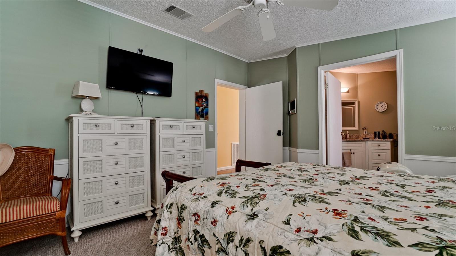 PARADISE BAY ESTATES CO-OP - Residential