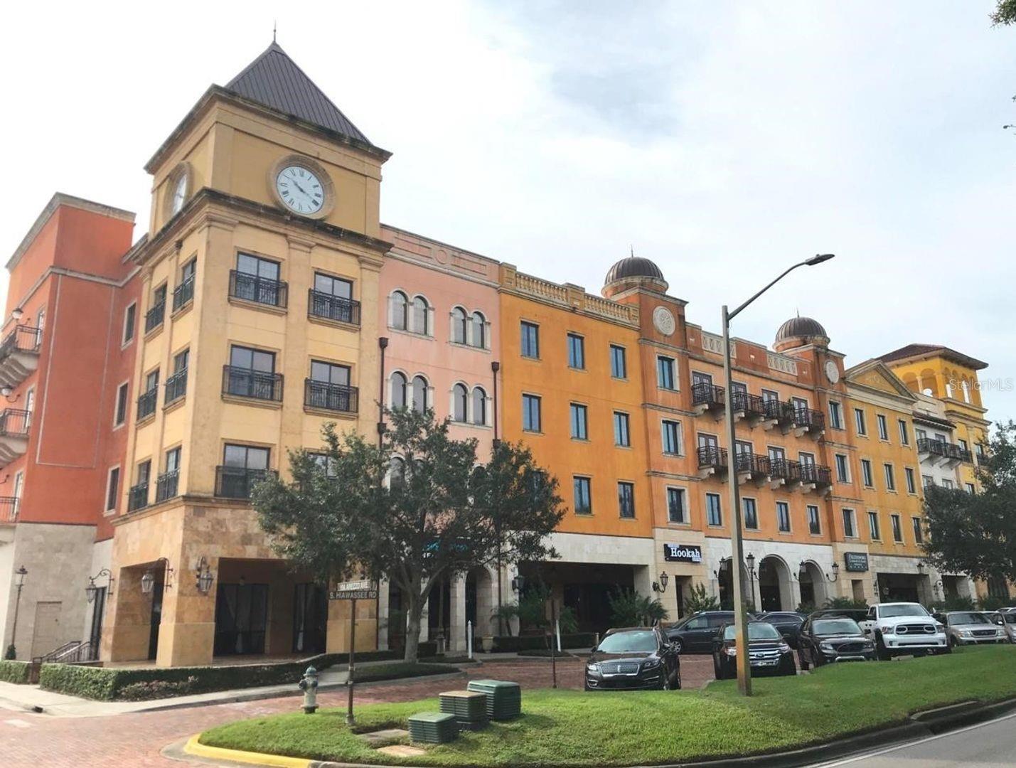 Amazing office on class A building near Dr. Philips, Windermere and Metro West. No more driving, walk to restaurants for lunch, great reception area with 4 offices plus an open space for a conference room.
$2300 plus sales tax