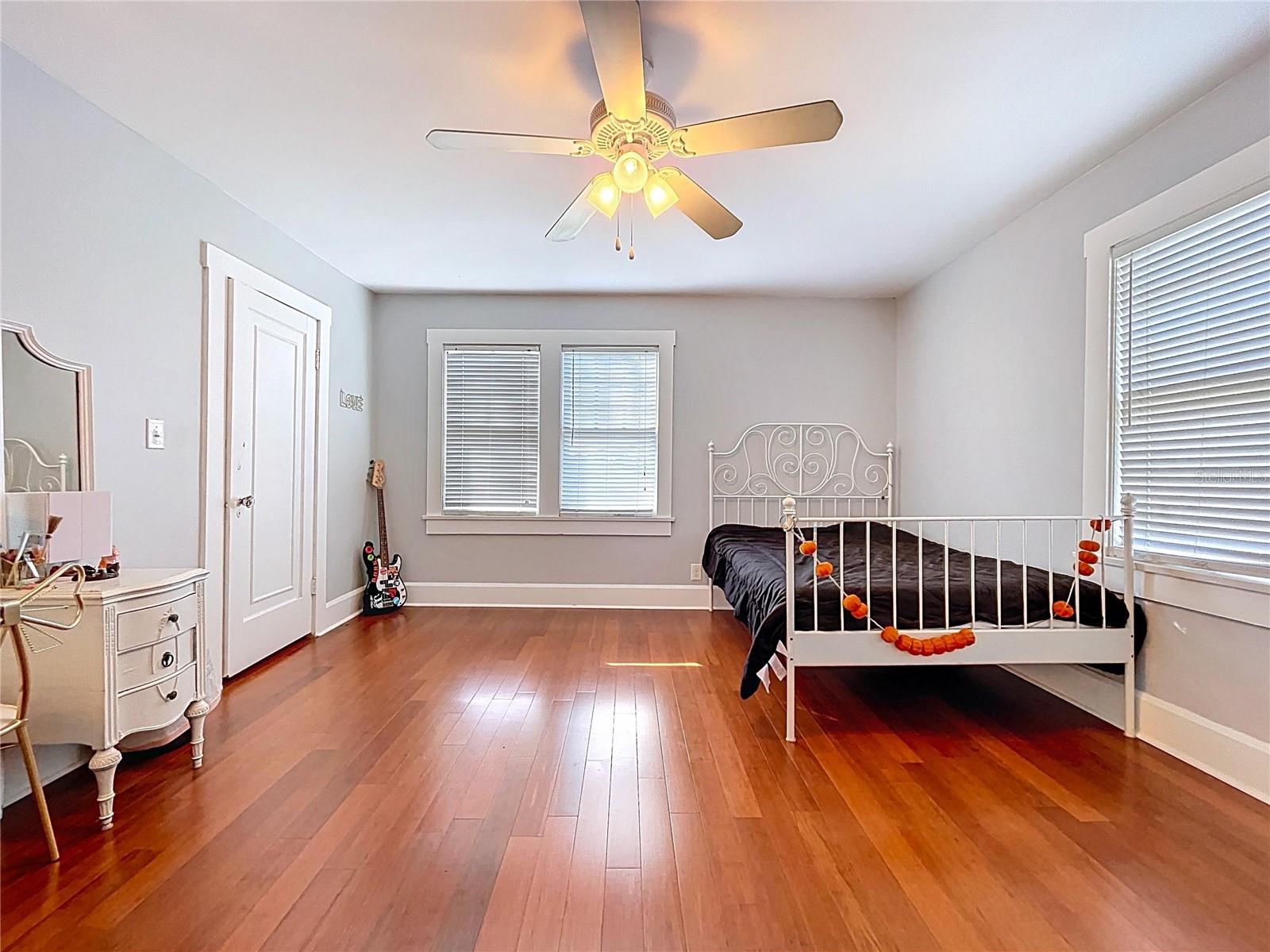 CONGRESS PARK - Residential