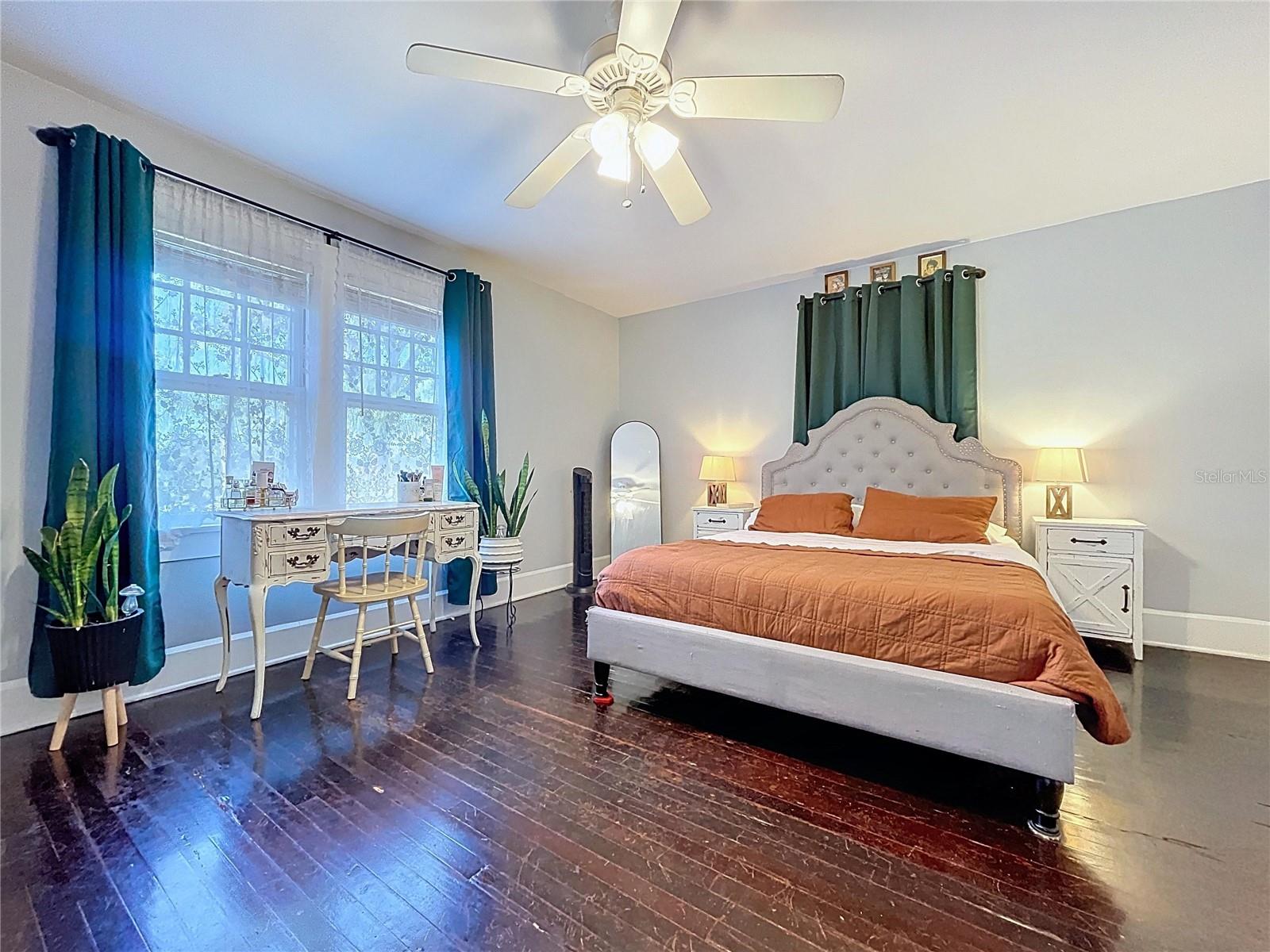 CONGRESS PARK - Residential