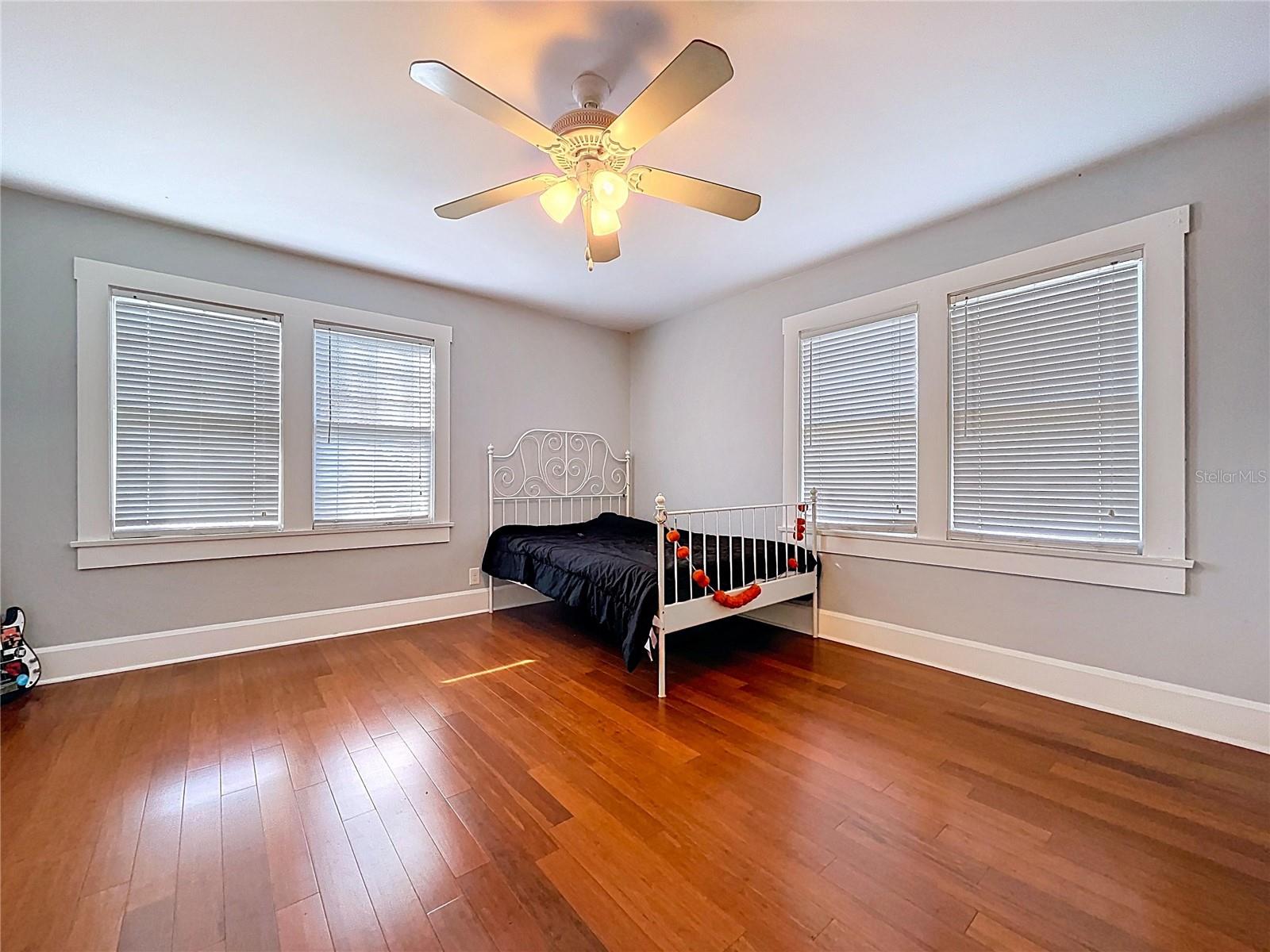 CONGRESS PARK - Residential