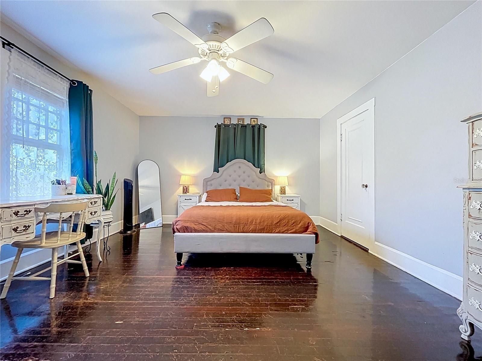 CONGRESS PARK - Residential