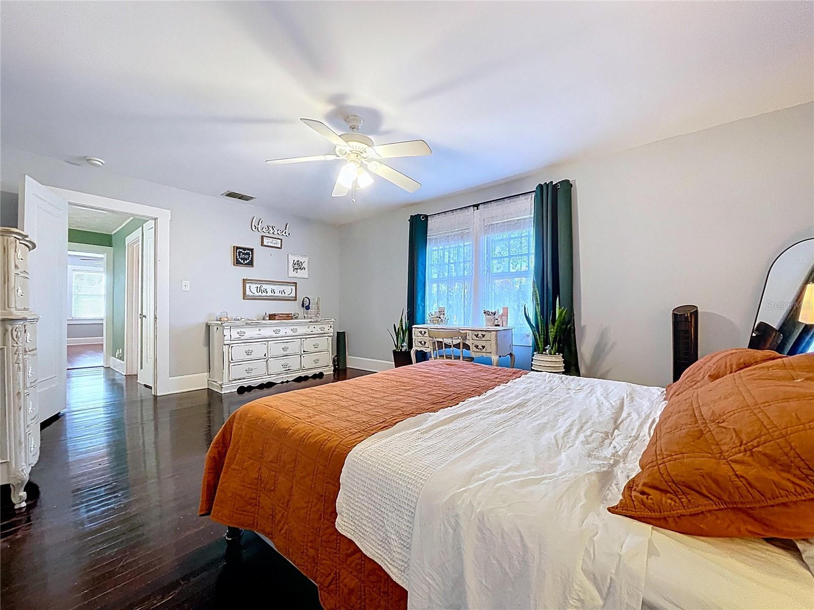 CONGRESS PARK - Residential