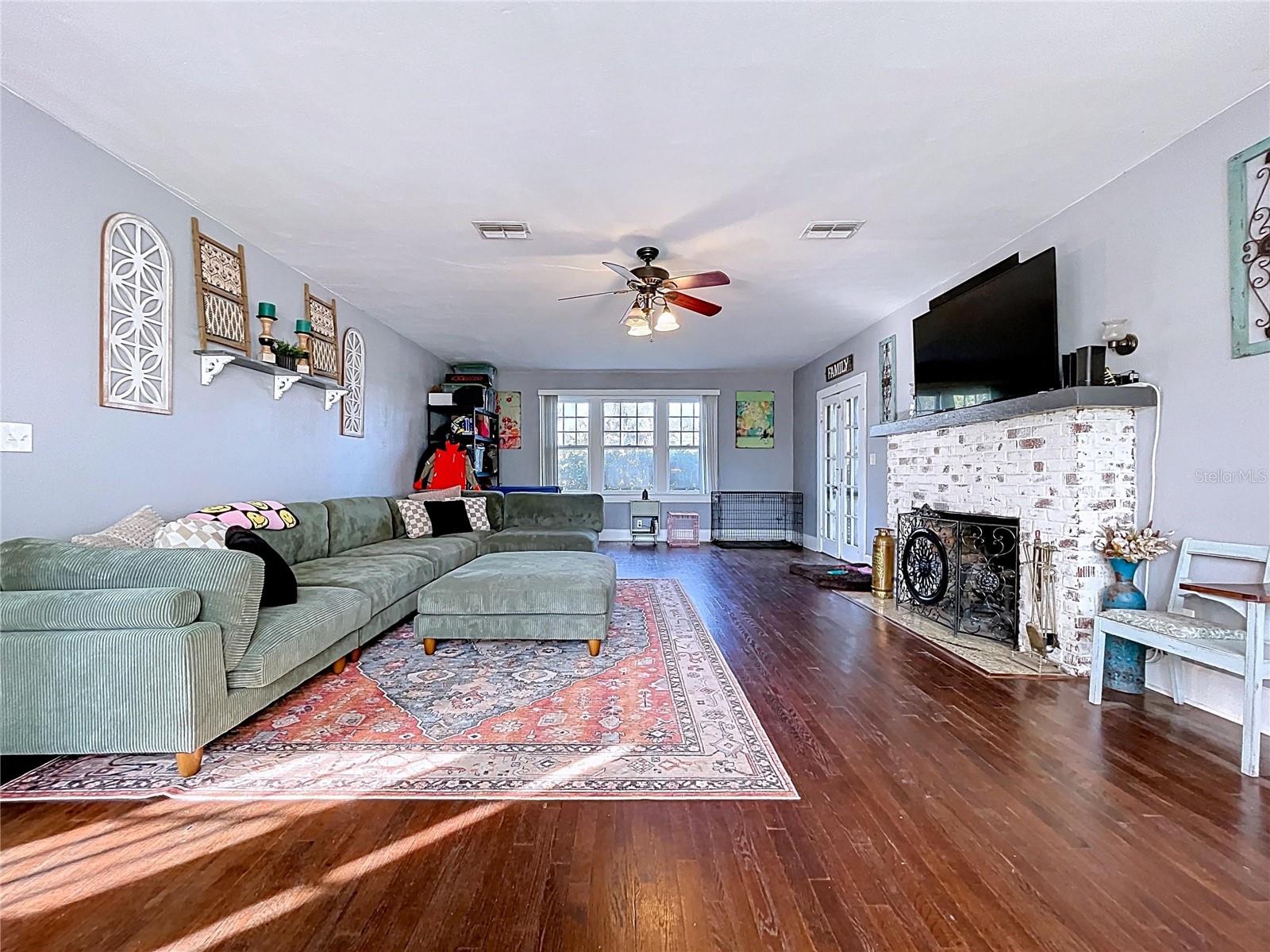 CONGRESS PARK - Residential