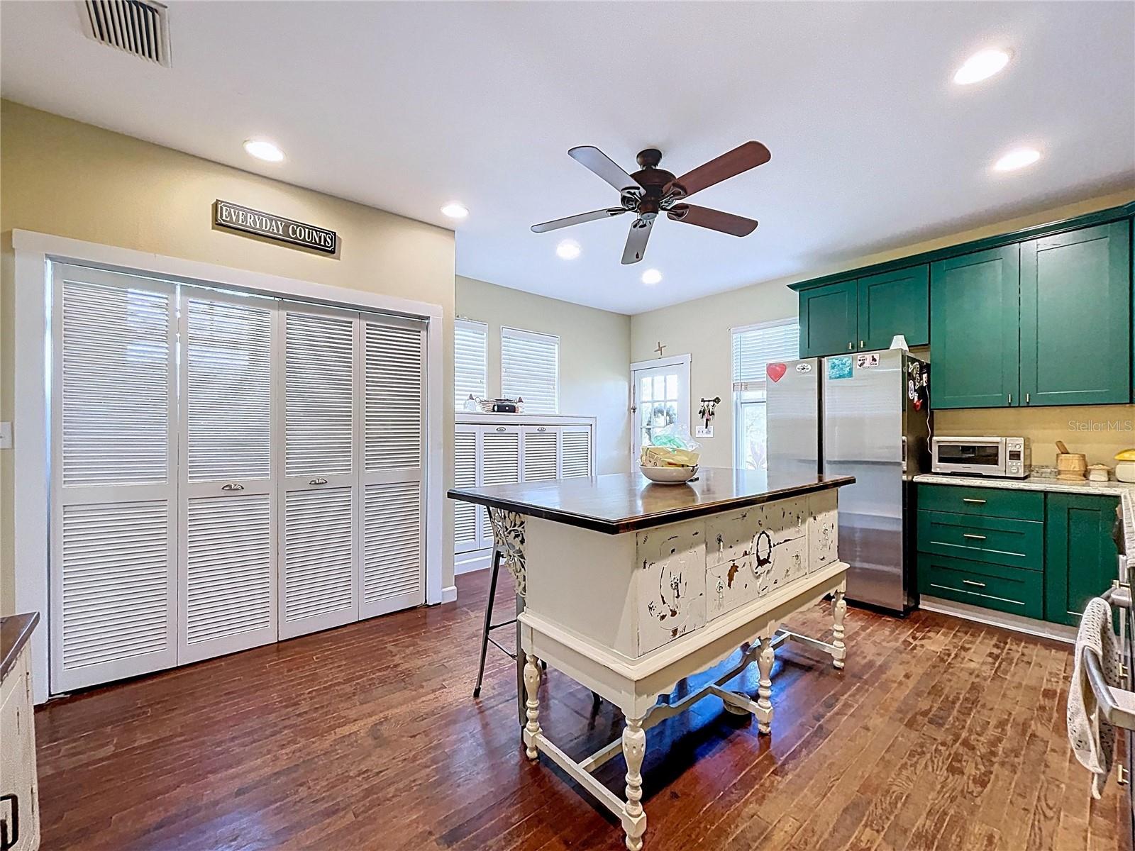 CONGRESS PARK - Residential