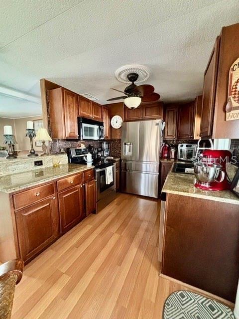 COUNTRY CLUB ESTATES - Residential