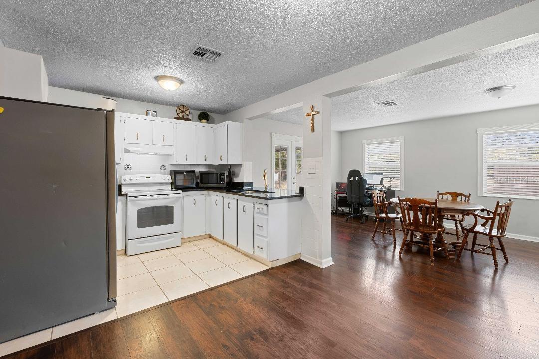 RIVERDALE SEC 1 - Residential