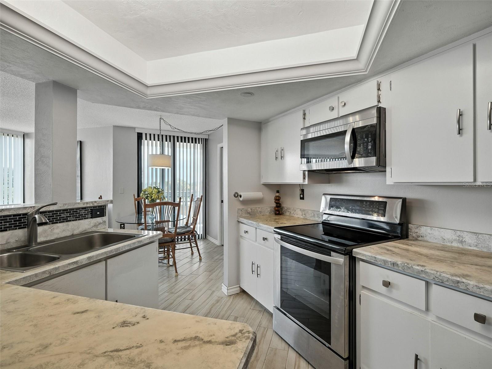1 OCEANS WEST BOULEVARD 2B1