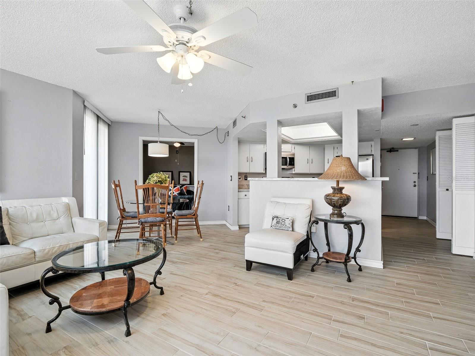 1 OCEANS WEST BOULEVARD 2B1