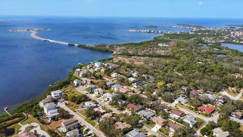 A home in TARPON SPRINGS