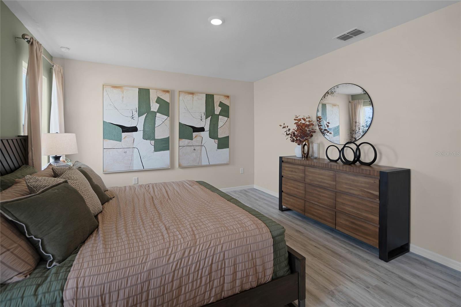 HARMONY ON LAKE ELOISE PHASE 2 - Residential