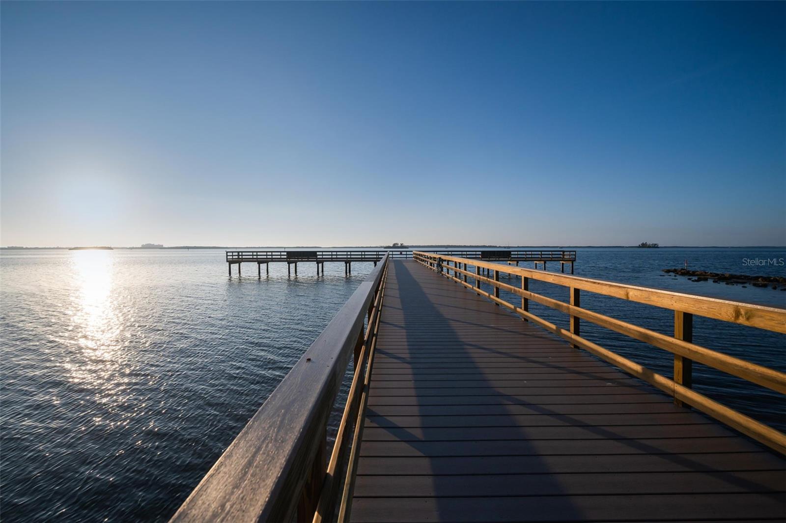 EDGEWATER ARMS 2ND CONDO - Residential