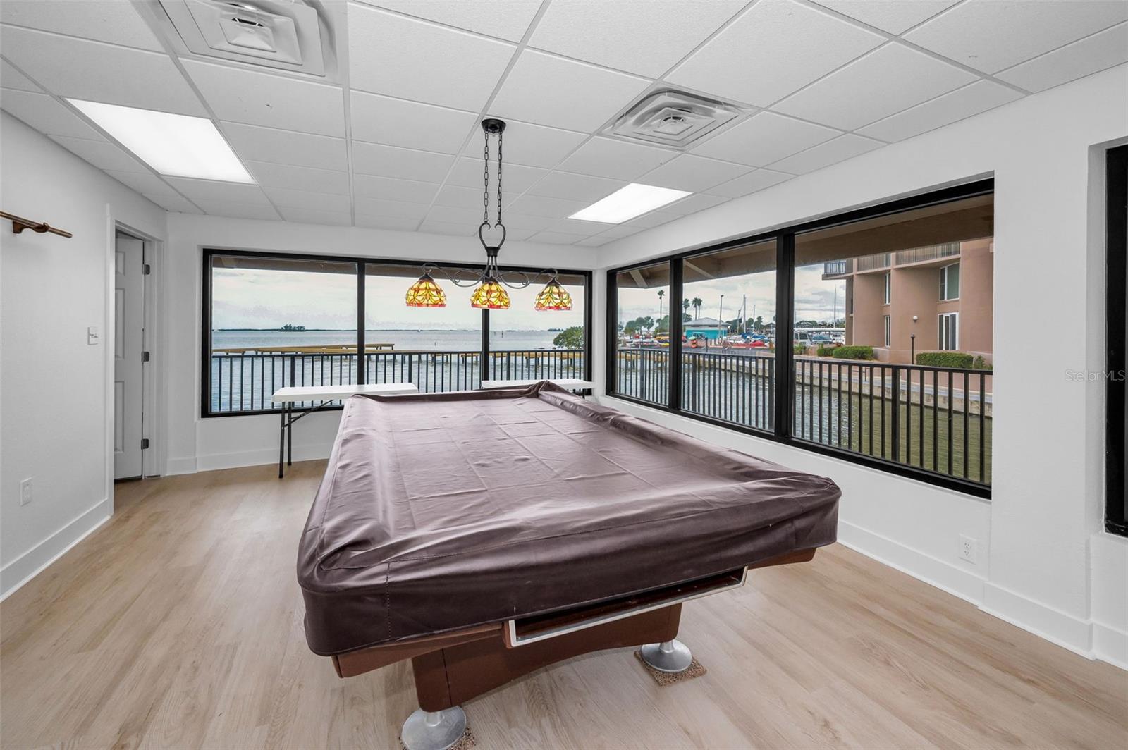 EDGEWATER ARMS 2ND CONDO - Residential