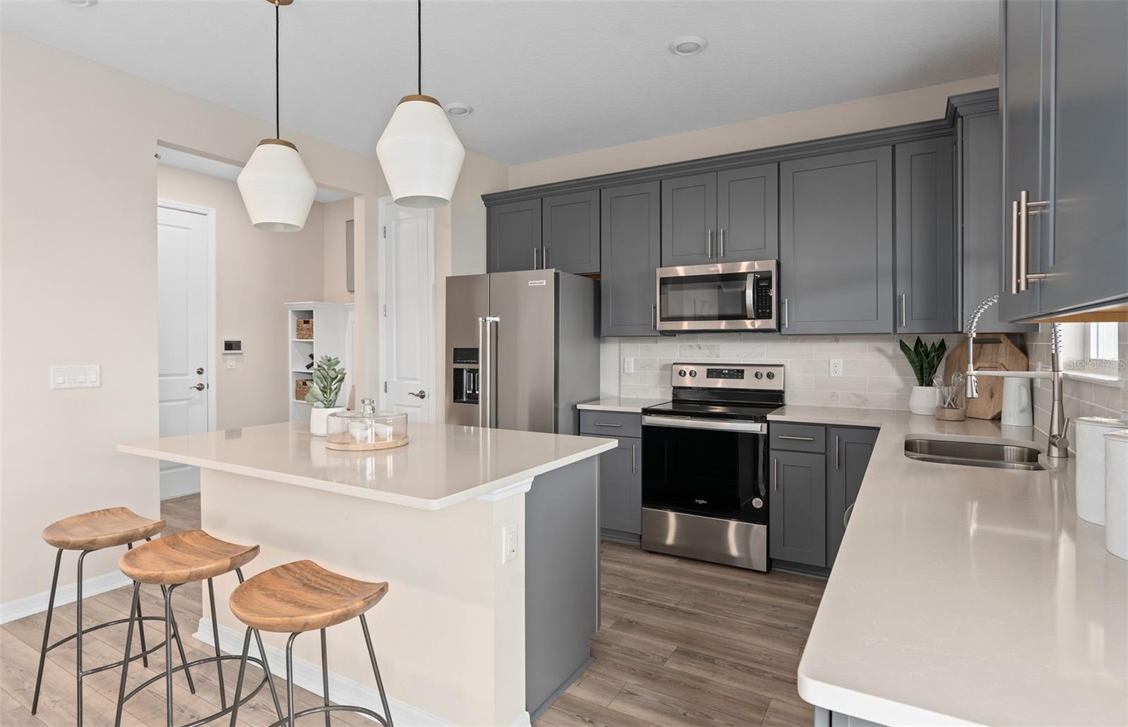 BRIDGEWALK - Residential