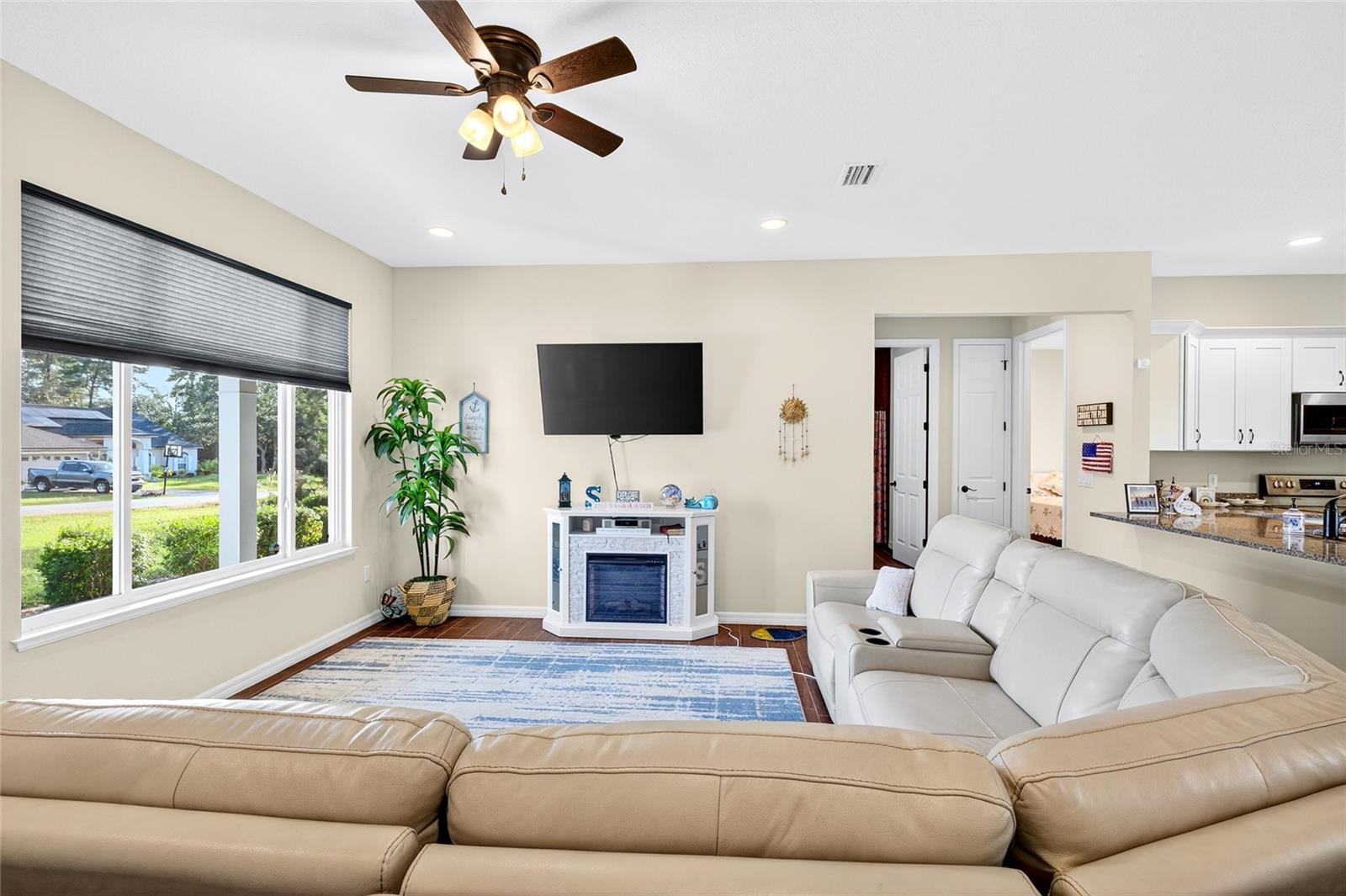 MARION OAKS UN 04 - Residential