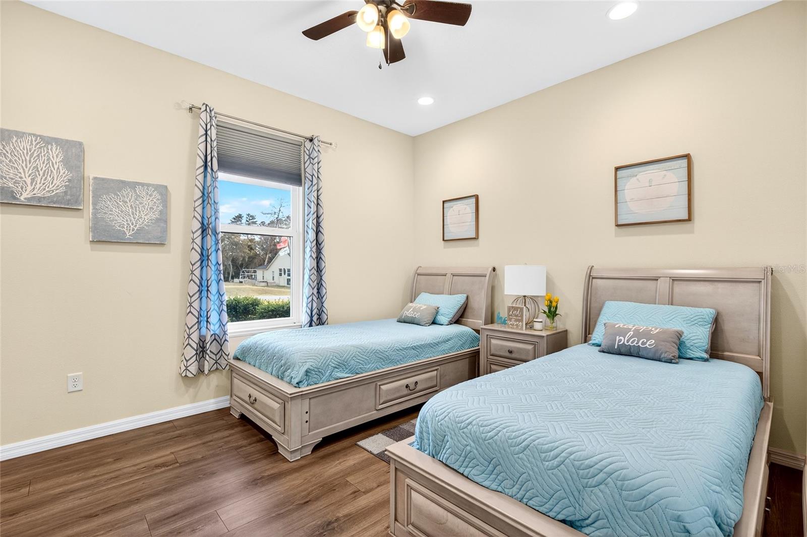 MARION OAKS UN 04 - Residential