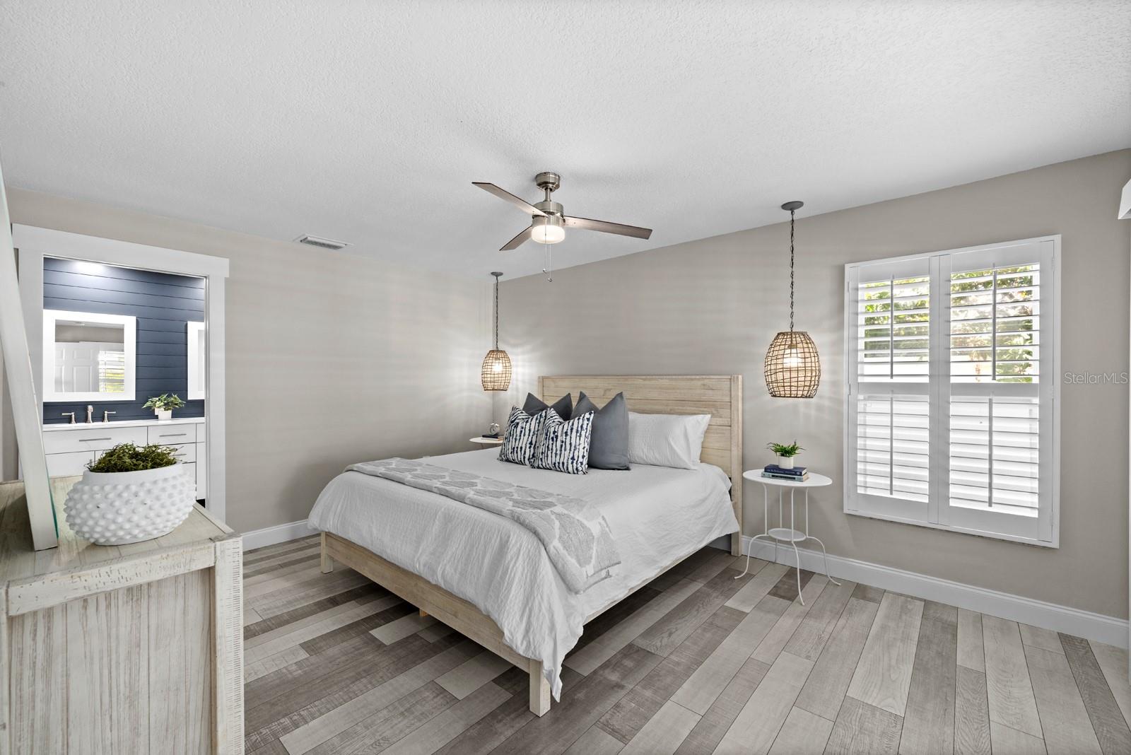 HILLCREST MANOR 1ST ADD - Residential