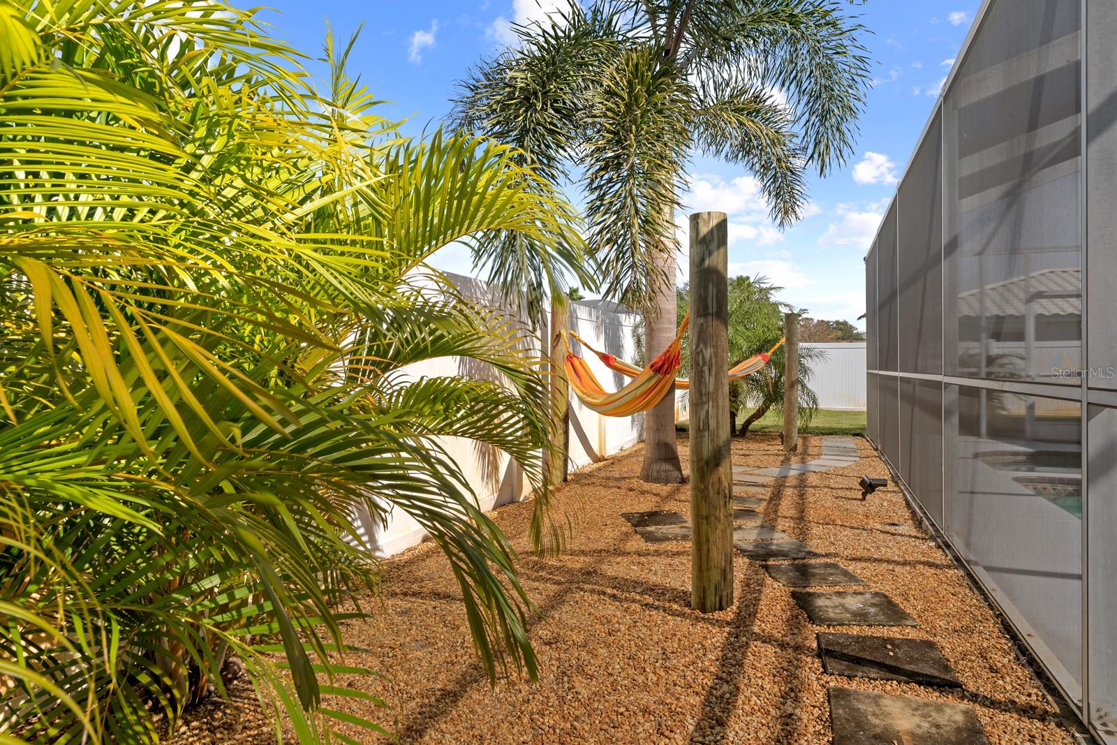 HILLCREST MANOR 1ST ADD - Residential