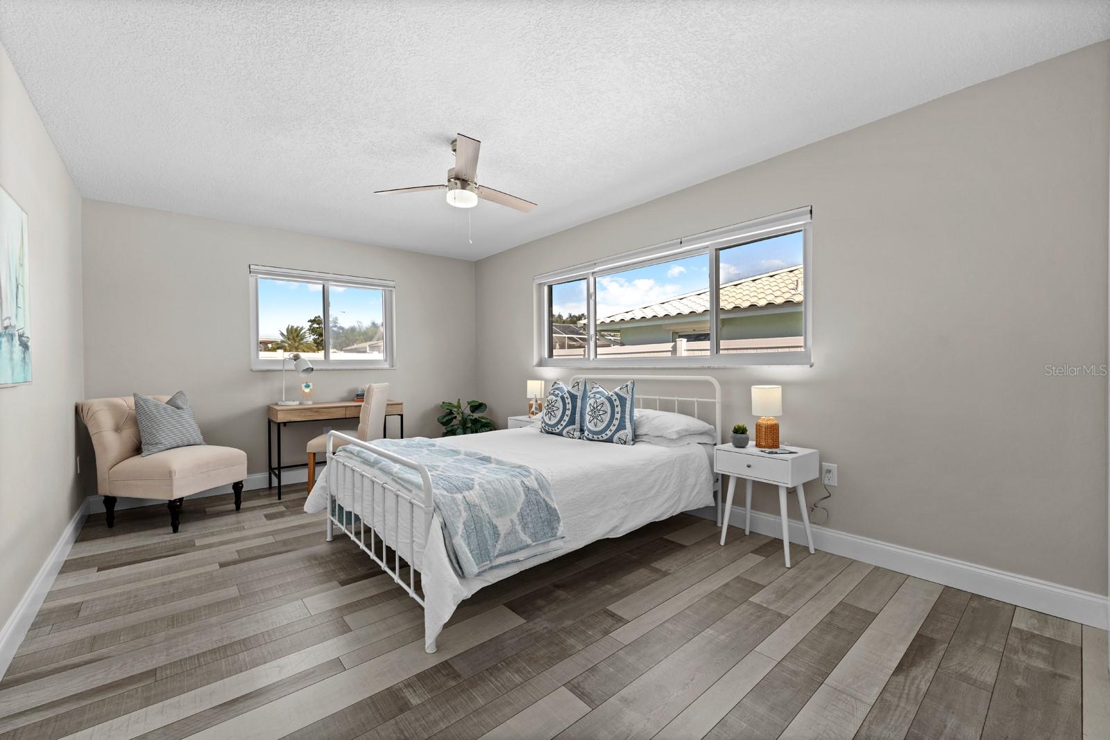 HILLCREST MANOR 1ST ADD - Residential