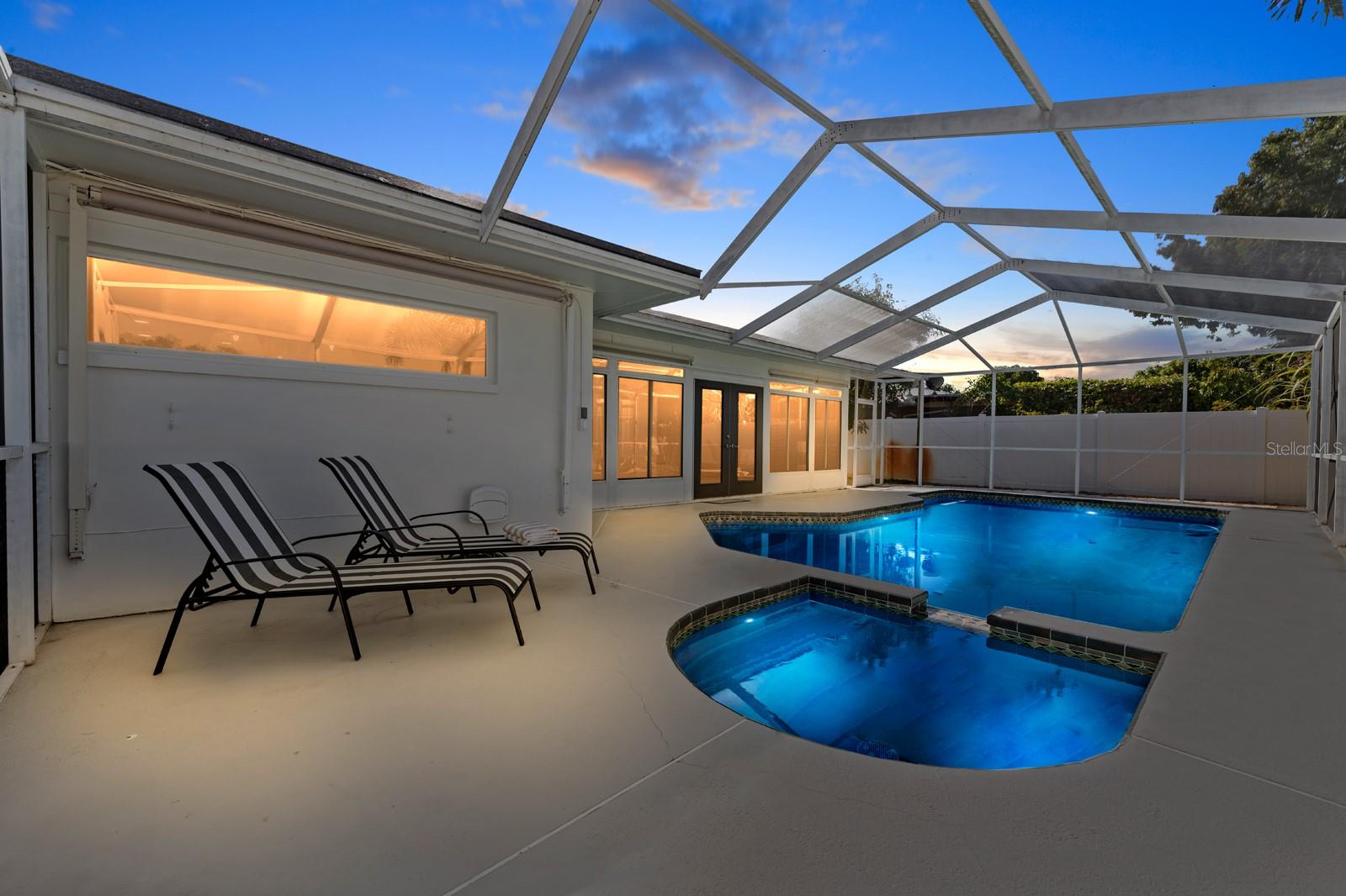 HILLCREST MANOR 1ST ADD - Residential