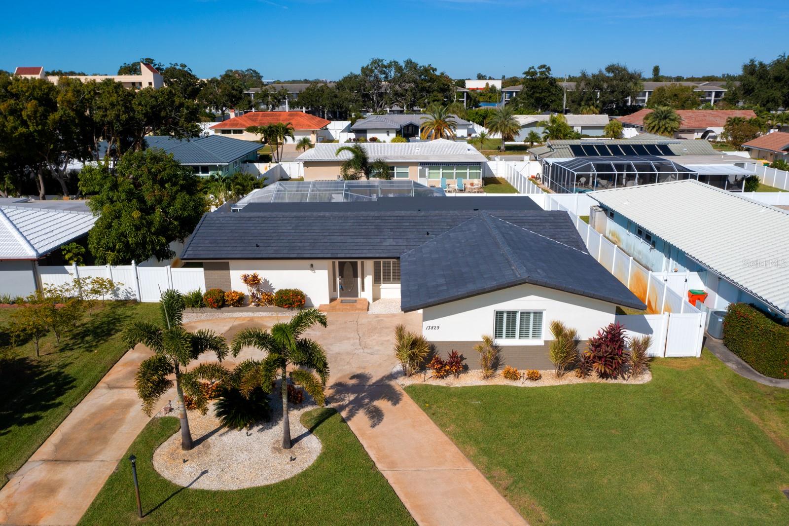 HILLCREST MANOR 1ST ADD - Residential