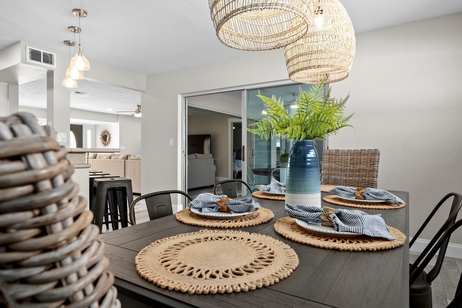 HILLCREST MANOR 1ST ADD - Residential