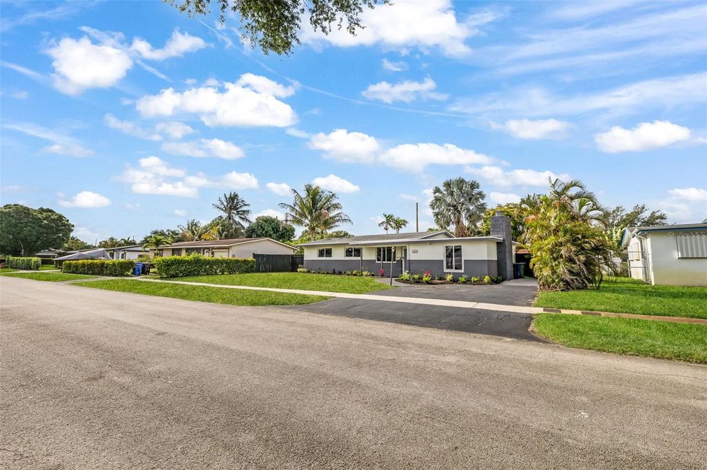 Photo of 3624 SW 23rd Street, Fort Lauderdale, FL 33312 (MLS # FC317952)