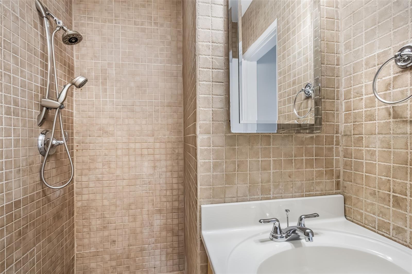 FAIRFAX BROLLIAR ADD SEC 5 - Residential