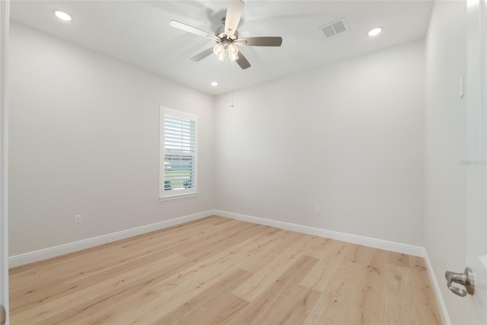 IRISH ACRES - Residential