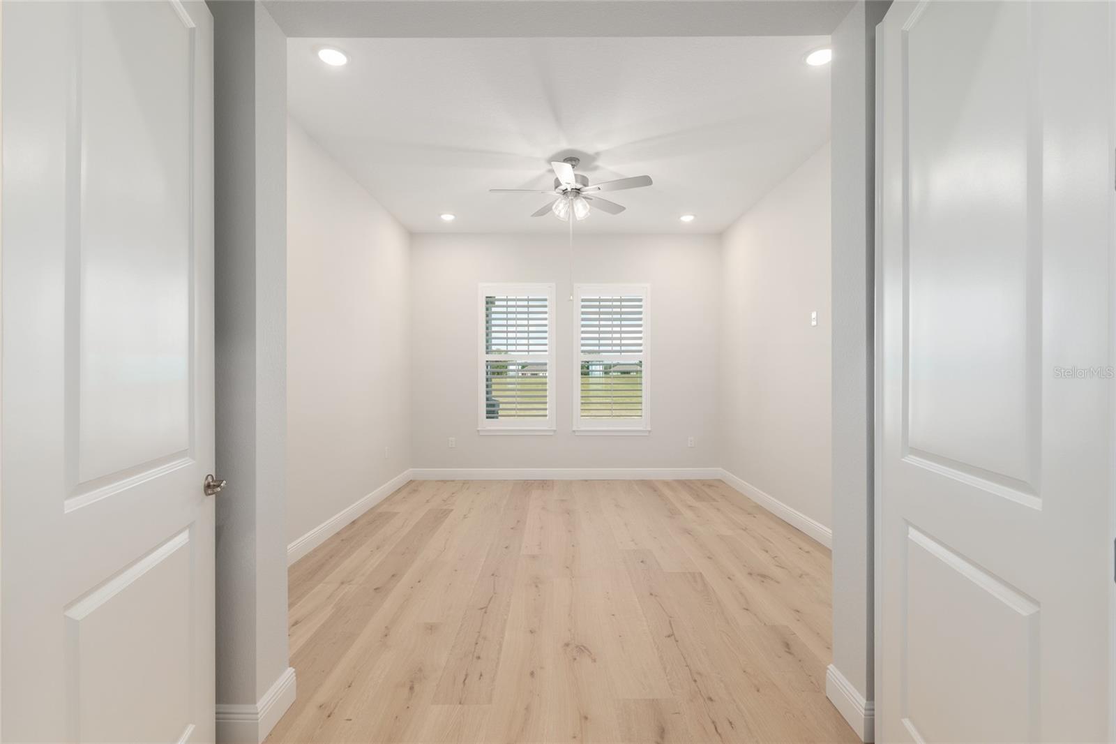 IRISH ACRES - Residential