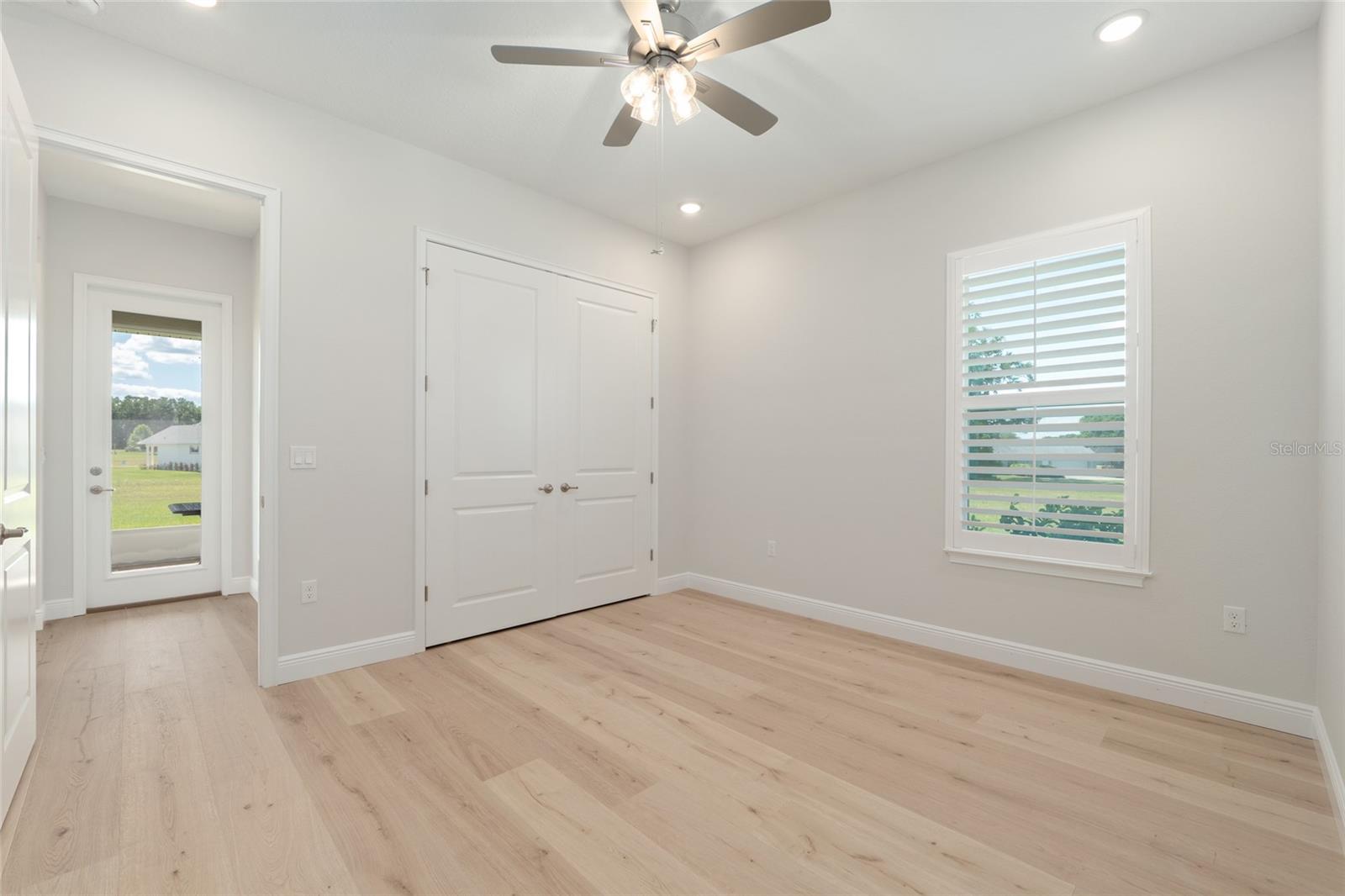 IRISH ACRES - Residential
