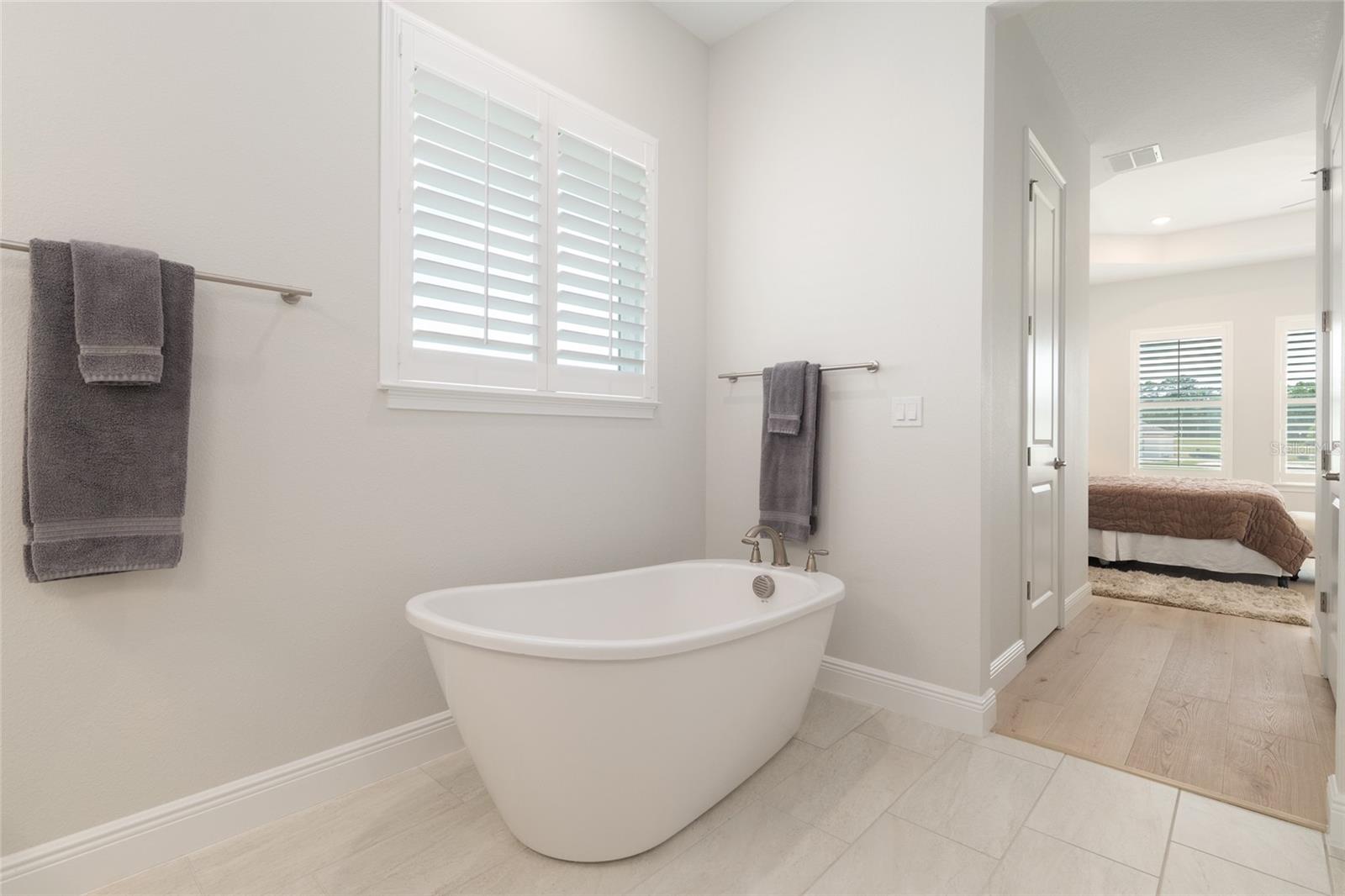 IRISH ACRES - Residential