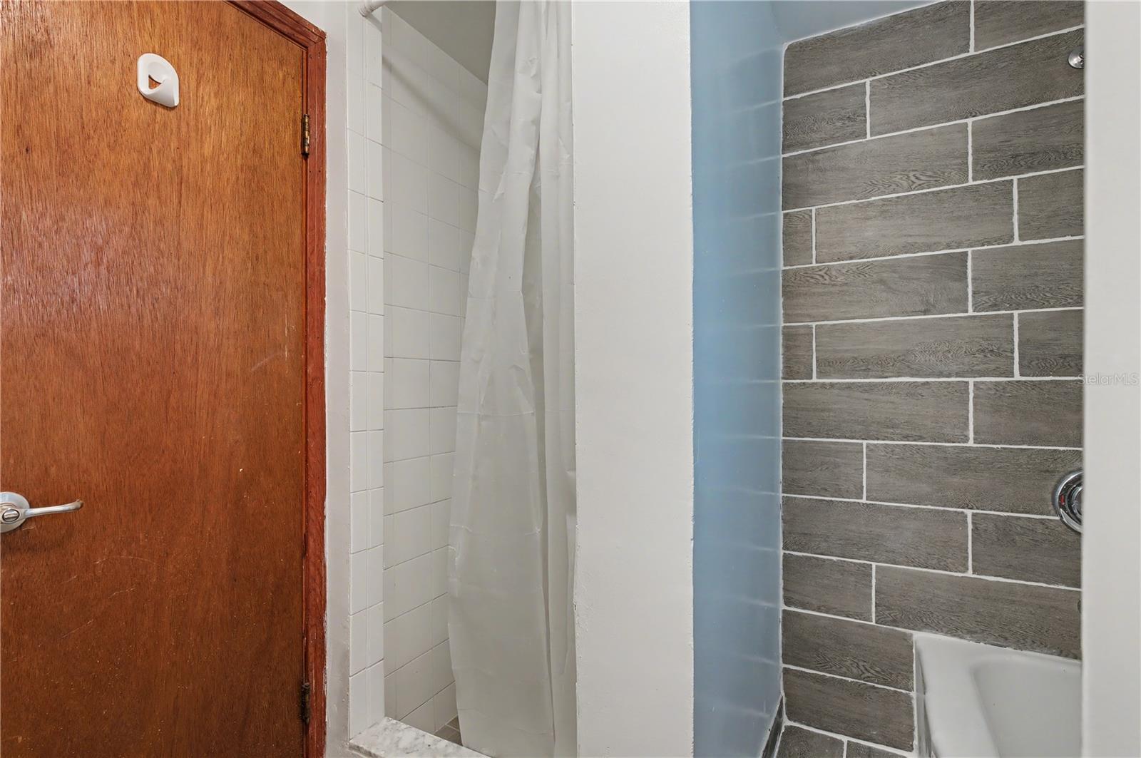 FLORIDA TUNG OIL GRVS INC DEVE - Residential