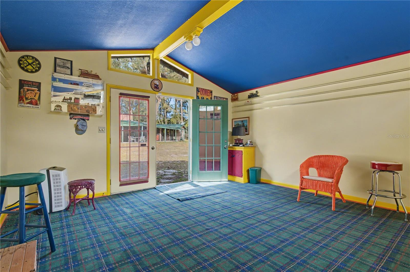 FLORIDA TUNG OIL GRVS INC DEVE - Residential