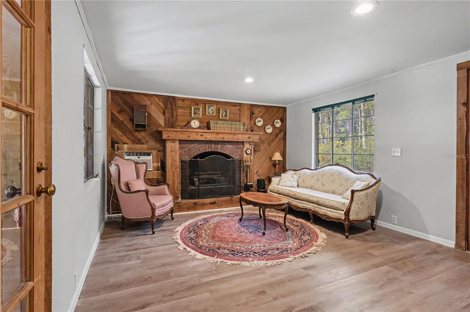 FLORIDA TUNG OIL GRVS INC DEVE - Residential