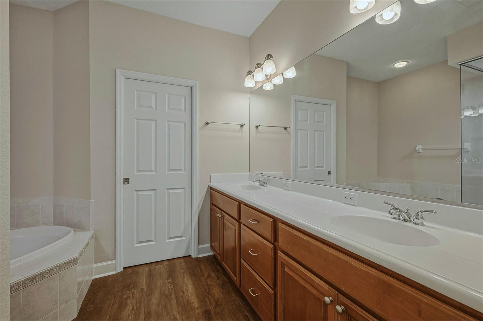 BLACKBURN POINT MARINA VILLAGE - Residential