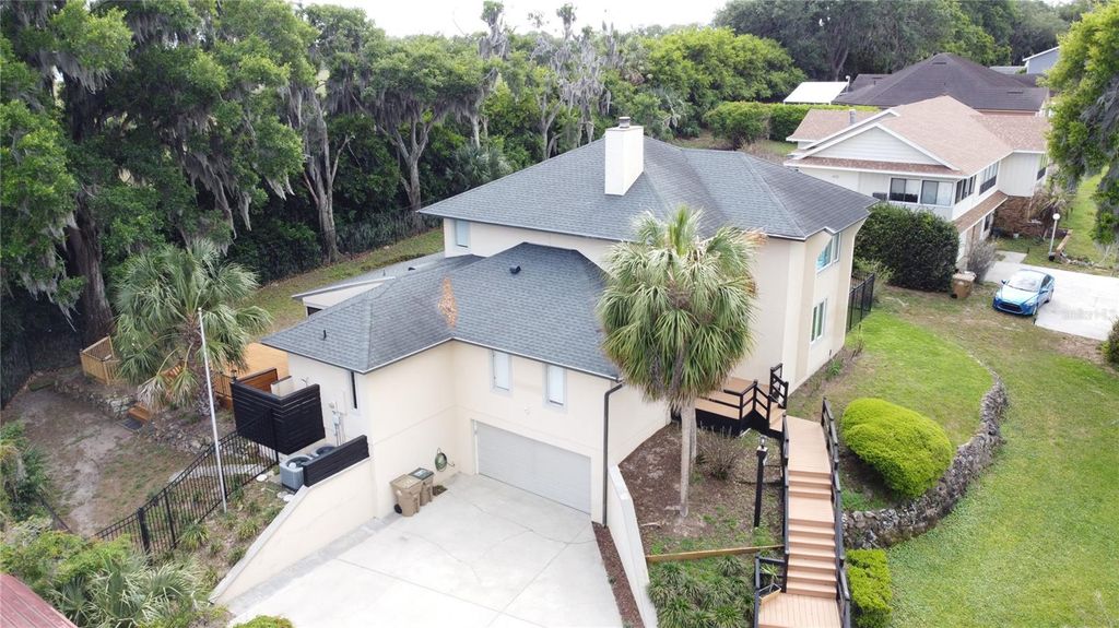 Photo of 6846 Lake View Drive, Yalaha, FL 34797 (MLS # S5147490)