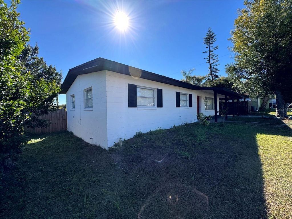 Photo of 1412 Lakecrest Drive, Apopka, FL 32703 (MLS # O6378354)