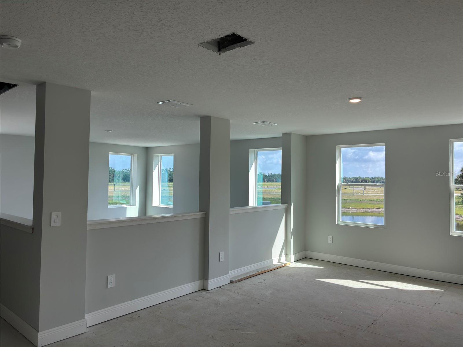 OAKFIELD TRAILS WEST - Residential