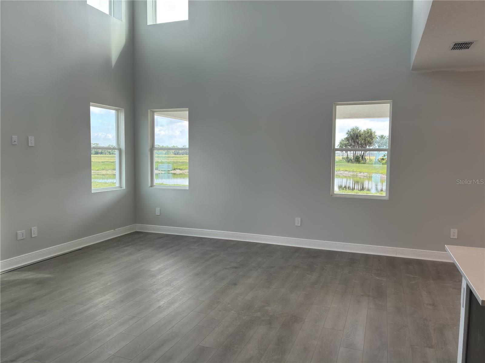 OAKFIELD TRAILS WEST - Residential