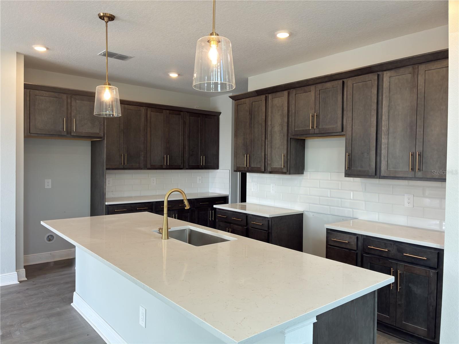 OAKFIELD TRAILS WEST - Residential